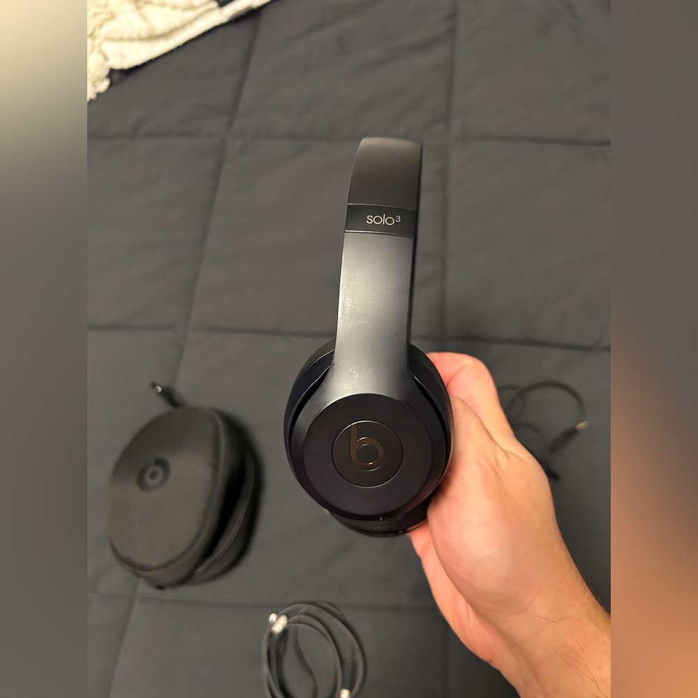 Wireless Beats Solo 3